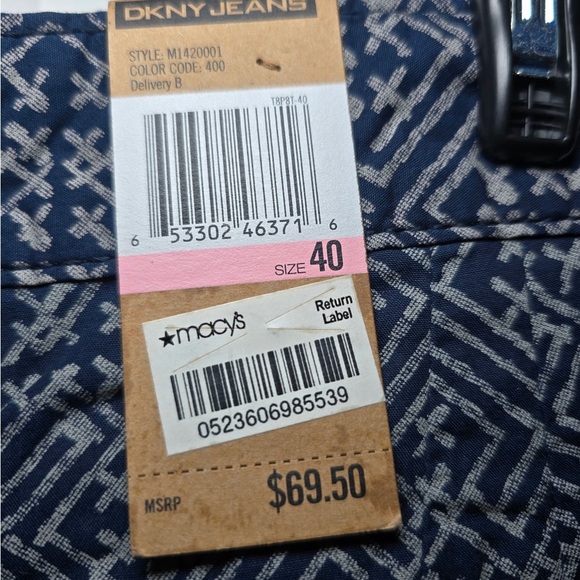 DKNY Men’s Chino Shorts Size 40 NWT Blue Gray Bohemian Print Modern Flat Front - Picture 6 of 7